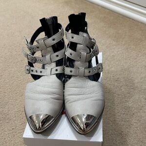 EUC Gorgeous Off White Pointed Toe Strappy Booties with Silver Cap 36